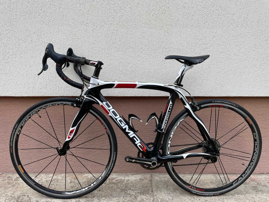 Rower szosowy Pinarello Dogma, full carbon, Campagnolo