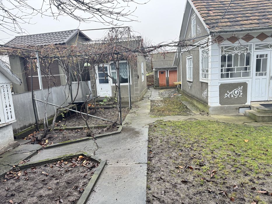 Продам будинок 15 км від м. Чернівці