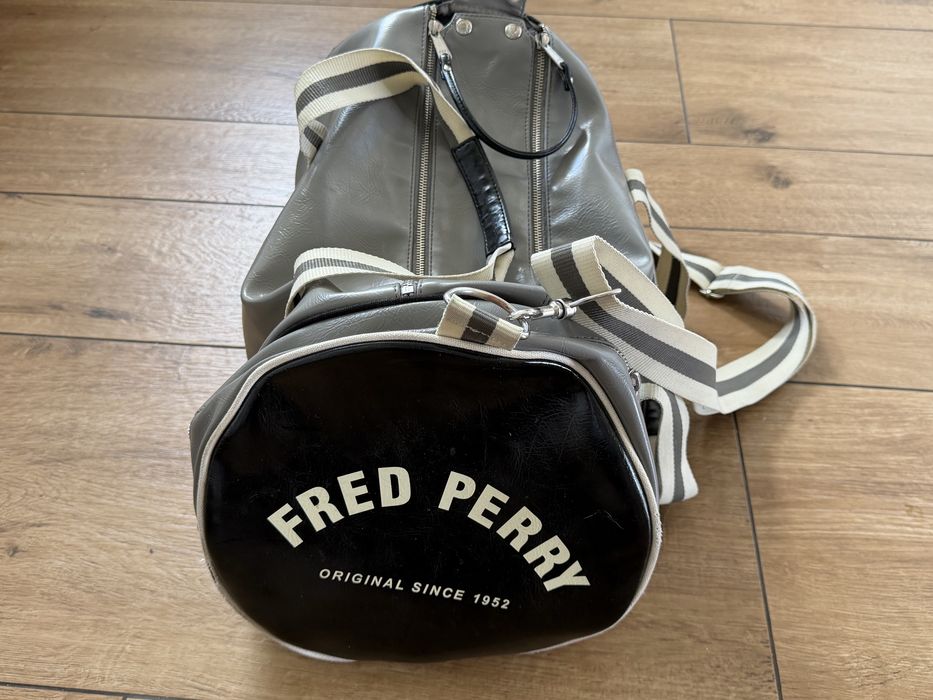 FRED PERRY Classic Barrel Bag