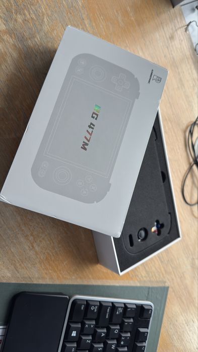 Anbernic RG477M 12/256gb