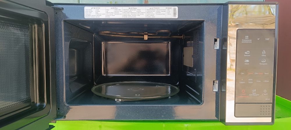 Микроволновка SAMSUNG