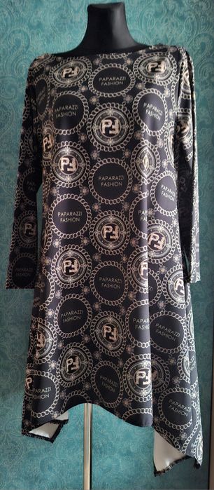 Czarna tunika z ciekawym printem Papaeazzi  Fashion 44/XXL