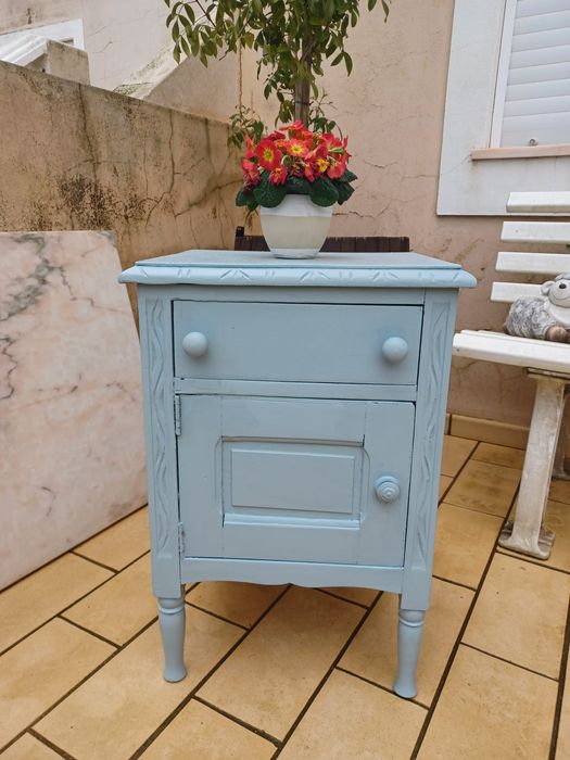 Mesa cabeceira vintage