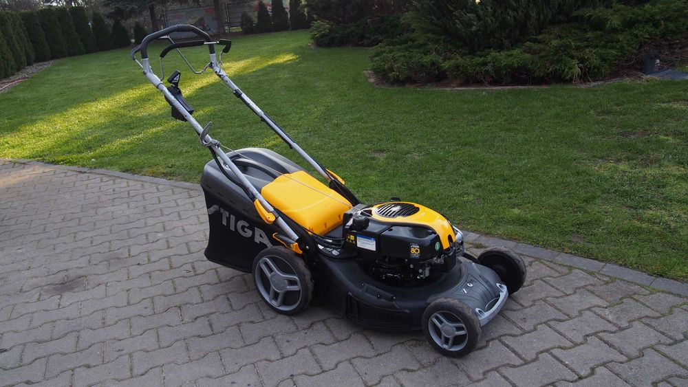 Stiga Turbo 53 SE4Q kosiarka spoalinowa Fv23%