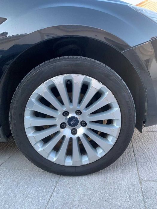 Carrinha Ford Focus em excelente estado.