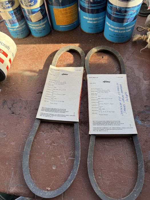 Lote de pecas diversas para Ford Anglia de 1961