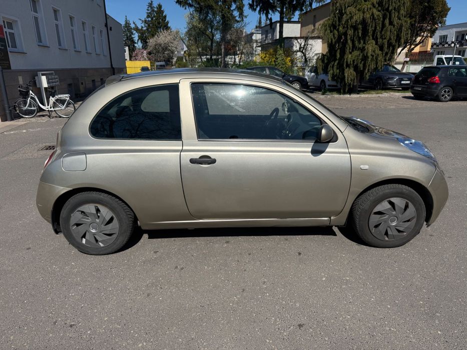 Nissan Micra 1.0 webasto