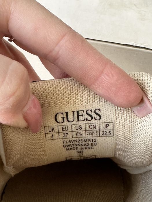 Кросівки кроссовки жіночі Guess 37p