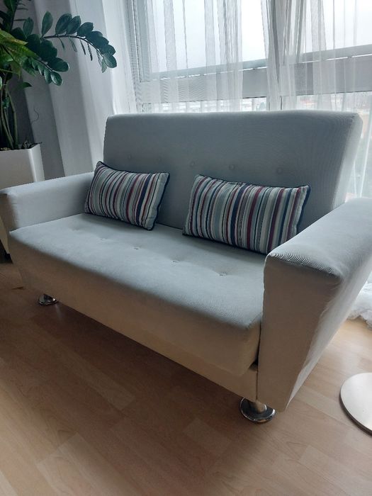 Sofa branco em tecido