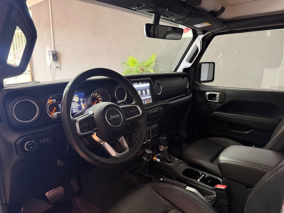 Jeep Wrangler Unlimited 2.2 CRD Sahara AT