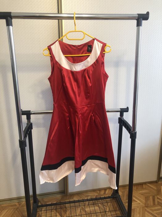 Czerwona sukienka - polska produkcja