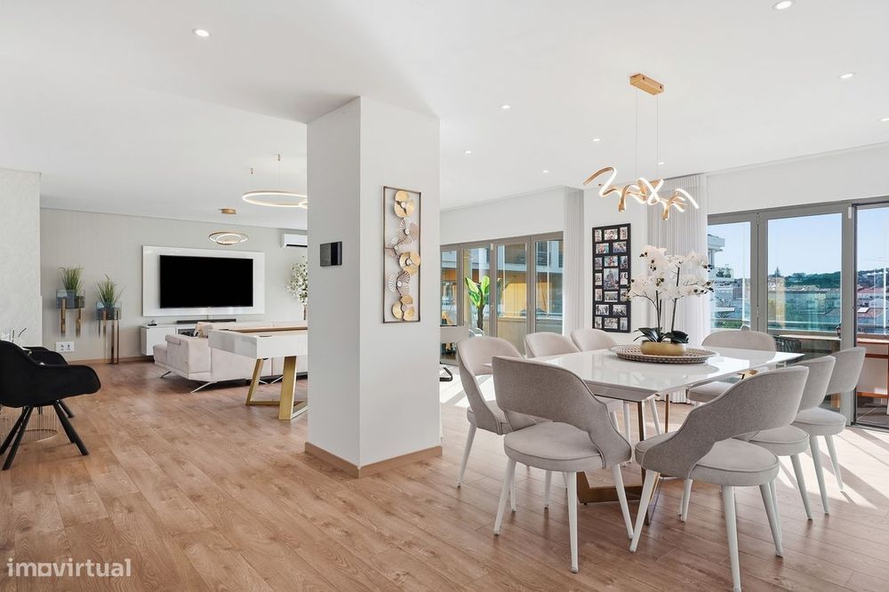 T4 no Condominio Alteia Garden, com Jardim, Parque Infantil e Piscina.