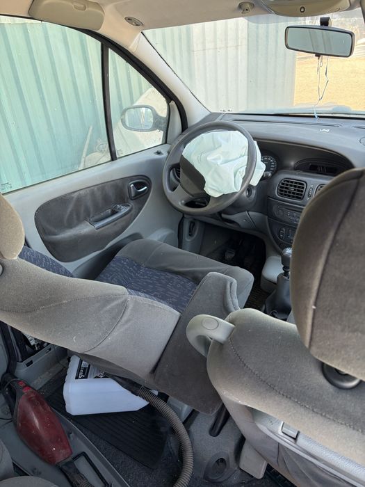Renault Scenic 1.4