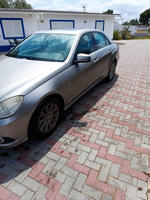 Mercedes-Benz E 220 — fotografia 3