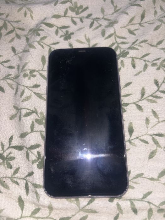 Troco IPhone 11 64GB