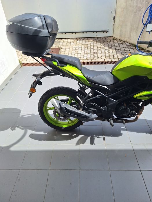 Benelli BN 125 2023