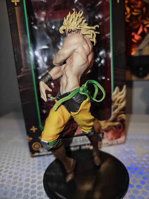 Figurka Statue Dio  Legend di molto bene