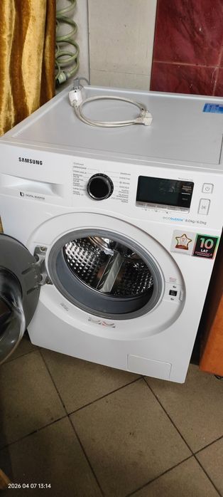 Sprzedam pralko suszarkę Samsung 8 kg.