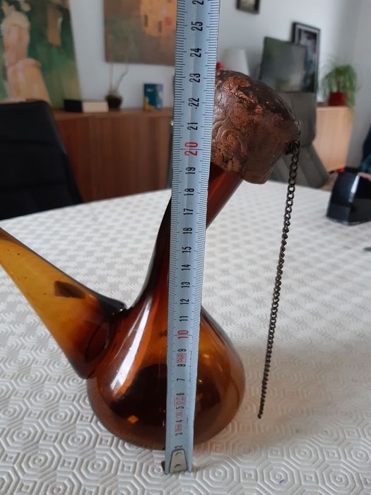 Garrafa de vinho em vidro