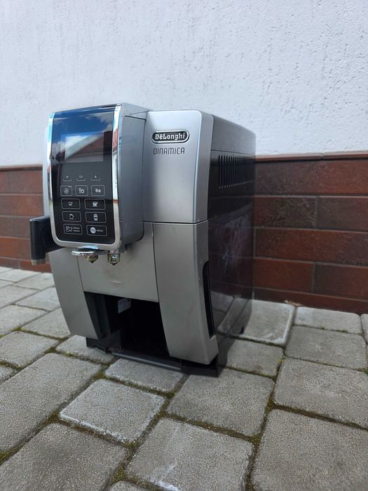 Кавомашина Delonghi Dinamica під відновлення або на запчастини