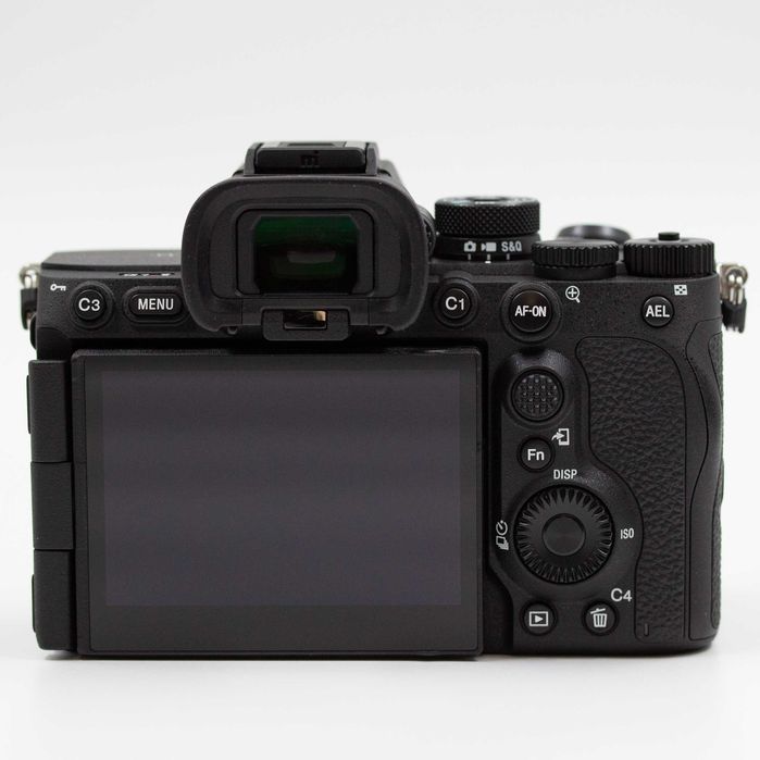 Sony A7R V (Semi Nova) - 12M Garantia