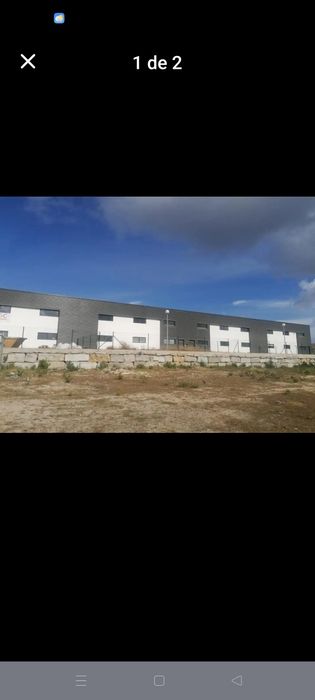 Arrenda-se Armazém na zona Torres Vedras