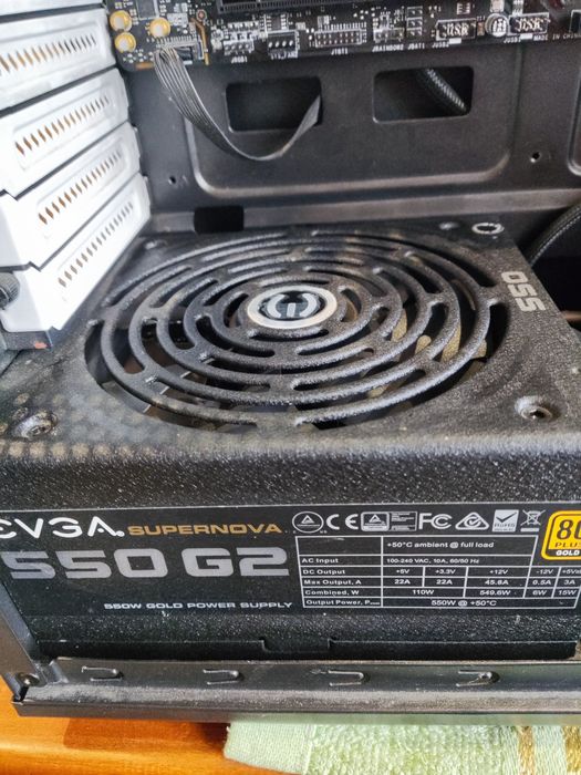 Блок живлення Evga 550g2