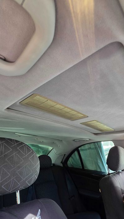 Mercedes-Benz C270 Ano 2002