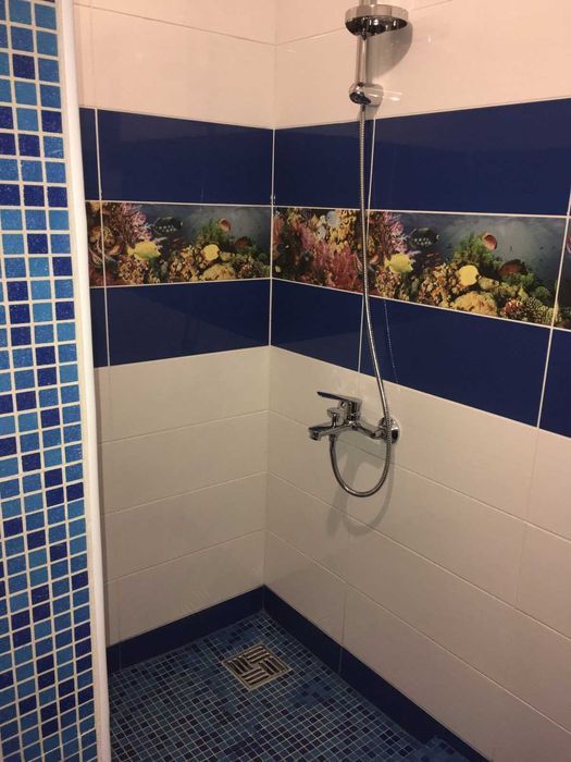 Трехкомнатный дом в Аркадии 6 мест. Газ Солнечная станция Генератор.