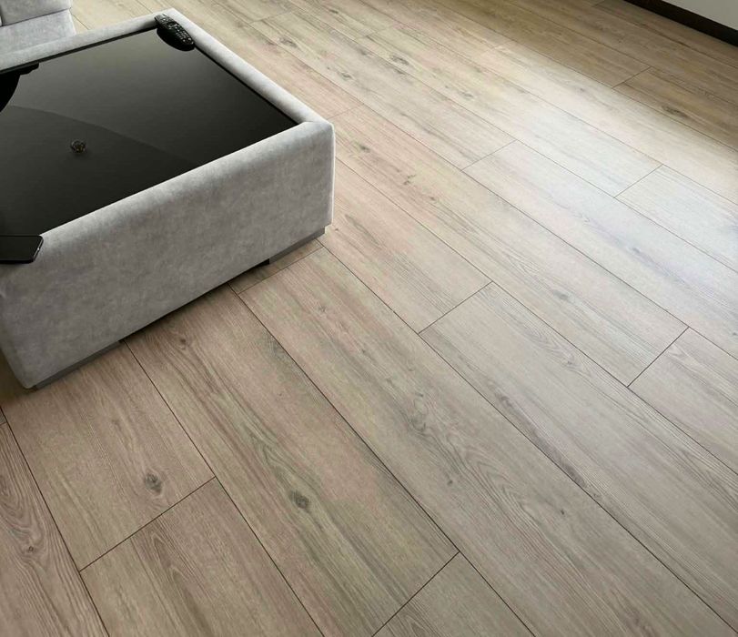 Montaż paneli + listwy Tomaszów Mazowiecki | Szybkie terminy