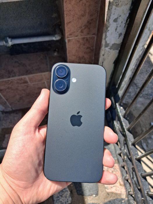 Iphone 16 c/garantia (negociavel)