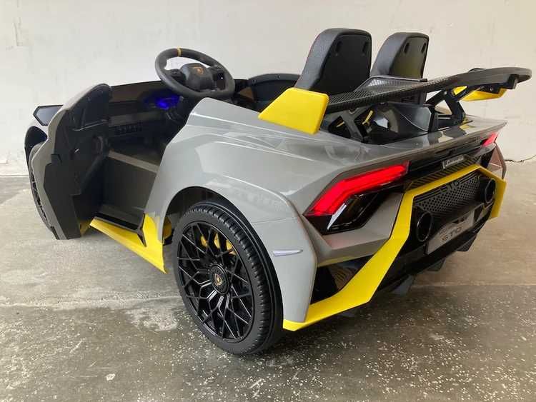 Lamborghini HURACAN STO 24V do 12km/h funkcja DRIFT autko