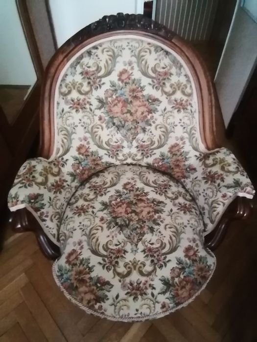 Fotel antyk dziewietnasty wiekok