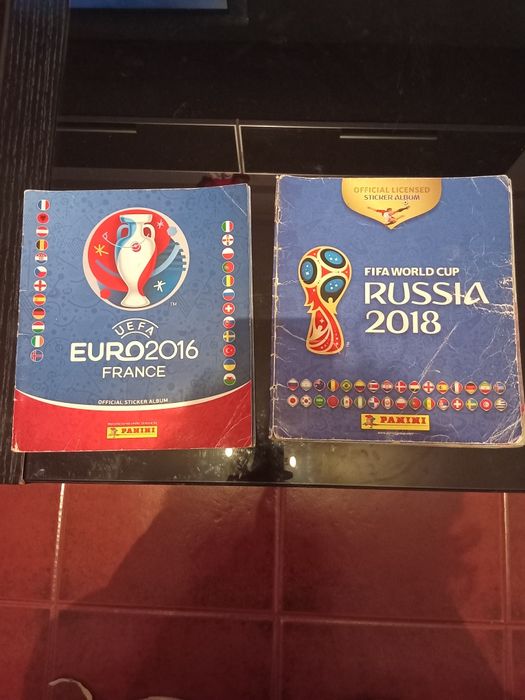 Vendo duas cadernetas de cromos  euro 2016 e campeonato do mundo 2018