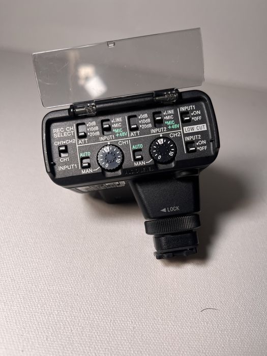 Sony Adaptador XLR A2m para dois microfones