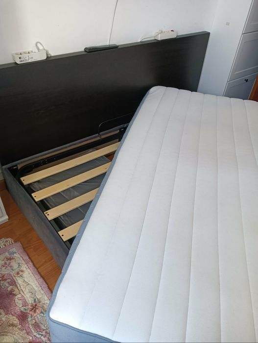 Cama sommier com colchão incluído
