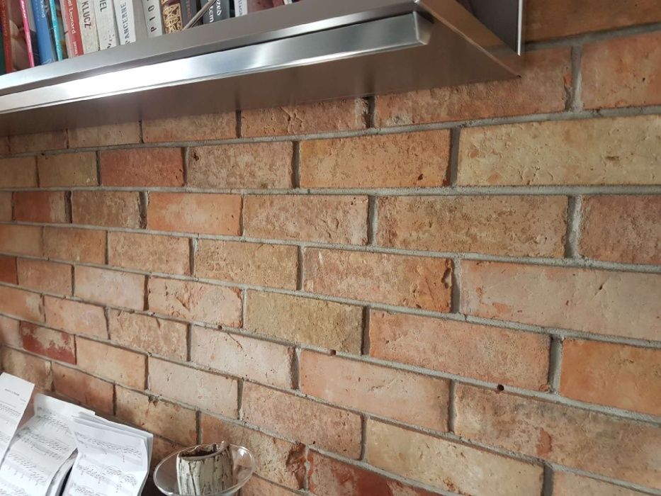 Cegła cięta lico równe płytki