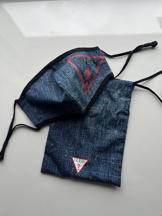 Guess zestaw maseczka i etui