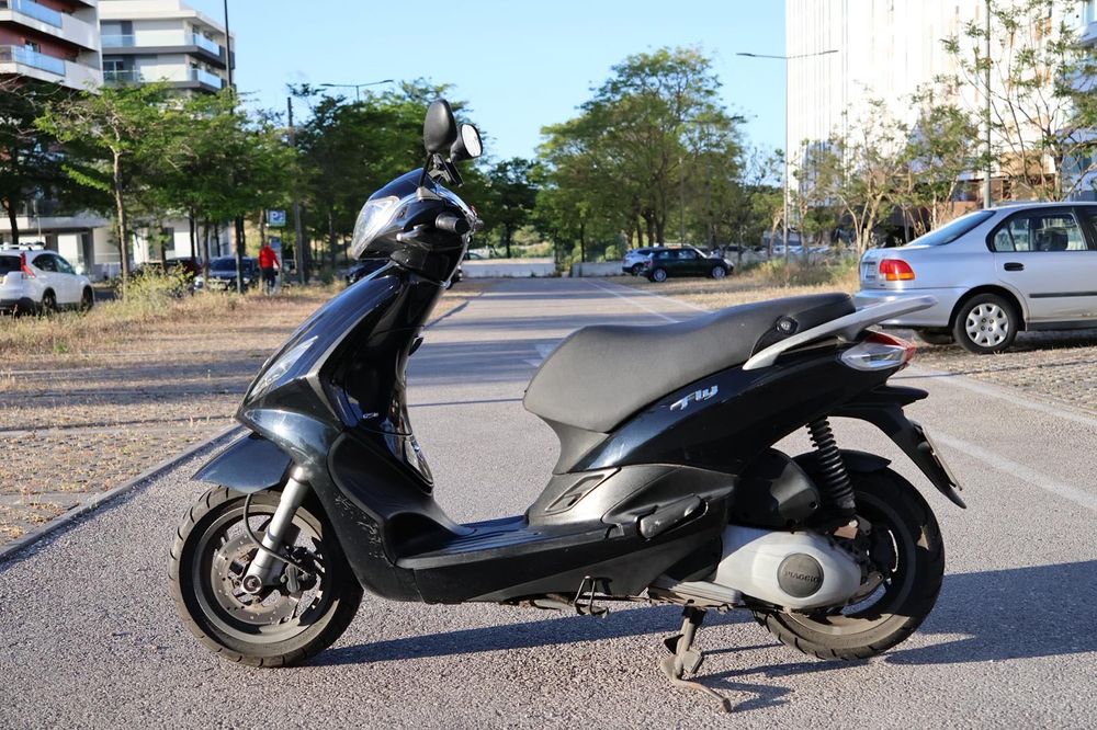 Piaggio Fly 125
