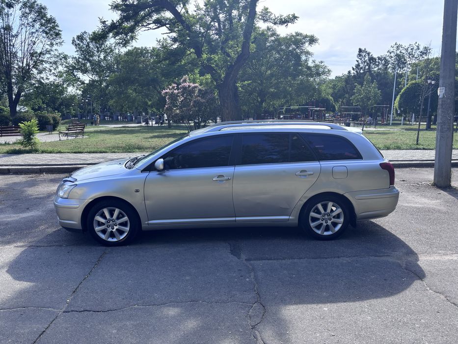 Toyota avensis 2.0