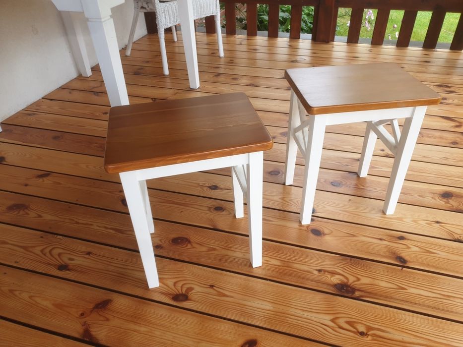 Taboret w stylu prowansalskim