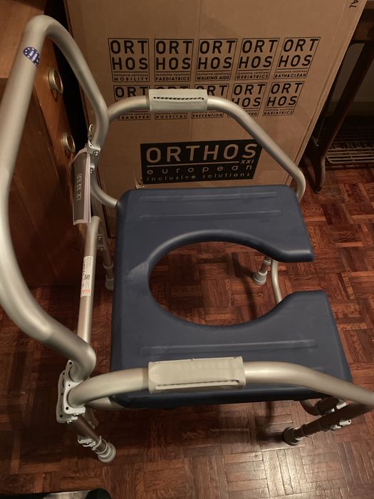 Cadeira de duche e sanitaria Indian da Orthos xxi