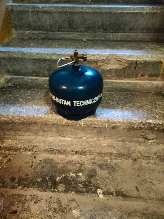 Butla  gazowa turystyczna z gazem 2kg