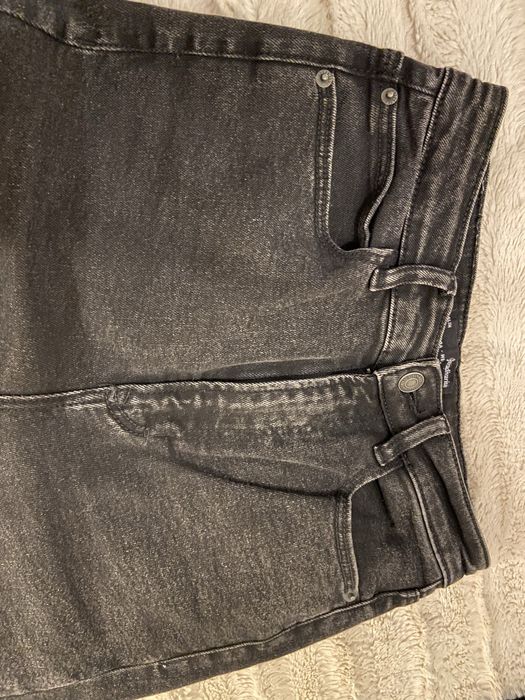 Calças Mom slim Stradivarius