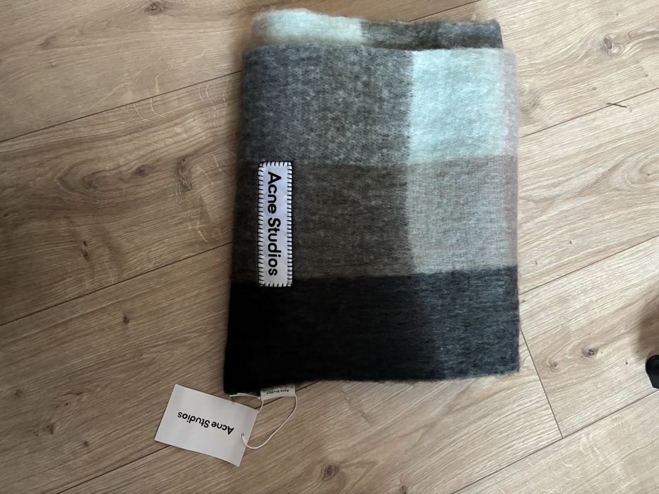 Szalik Acne Studios