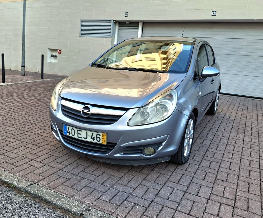 Opel Corsa D 1.3CDTi C/AC Nacional 07