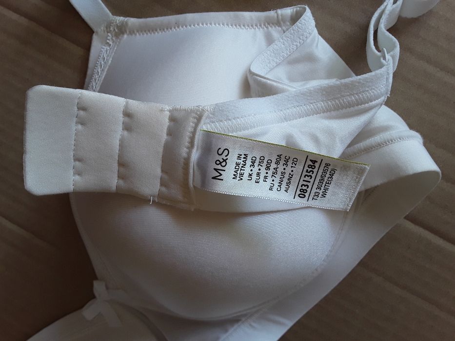 75D M&S biustonosz bez fiszbin