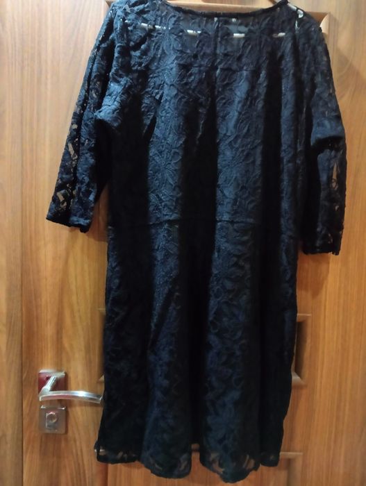 Sukienka koronkowa Jessica z c&a