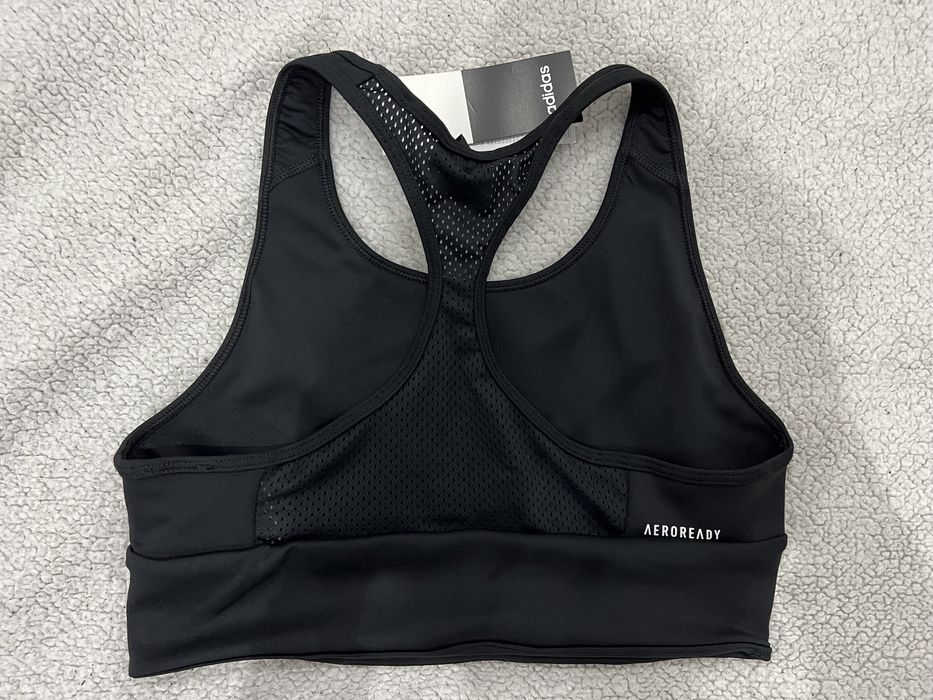 Top adidas nowy.                              .