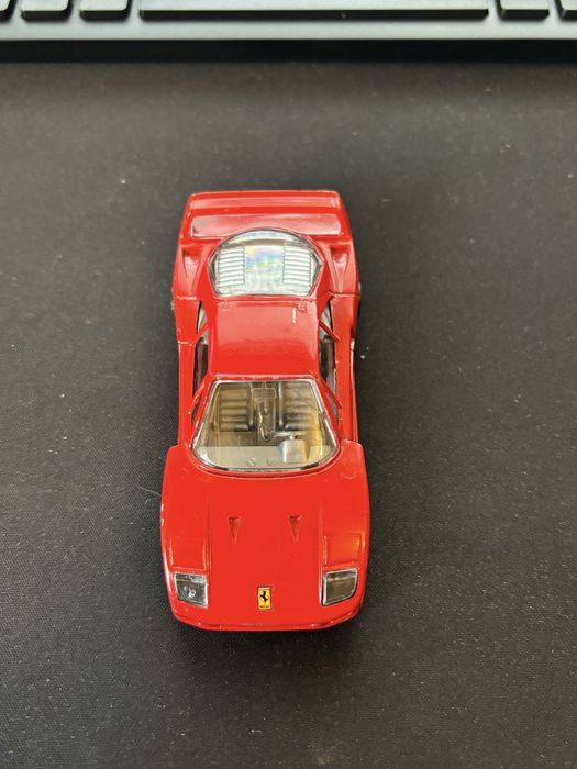 Car Ferrari F40 1/43 Bburago